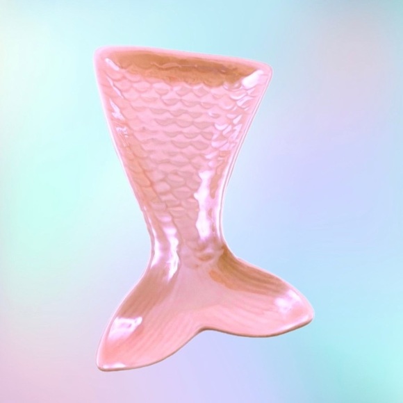 Pearlized Ceramic Mermaid Tail Spoon Rest - Picture 2 of 4